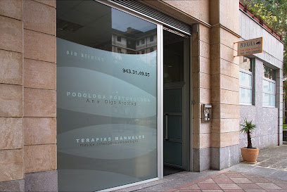 Clínica del pie Ana Olga Arostegi Oin Klinika foto