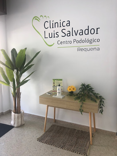 Clinica del Pie Luis Salvador foto